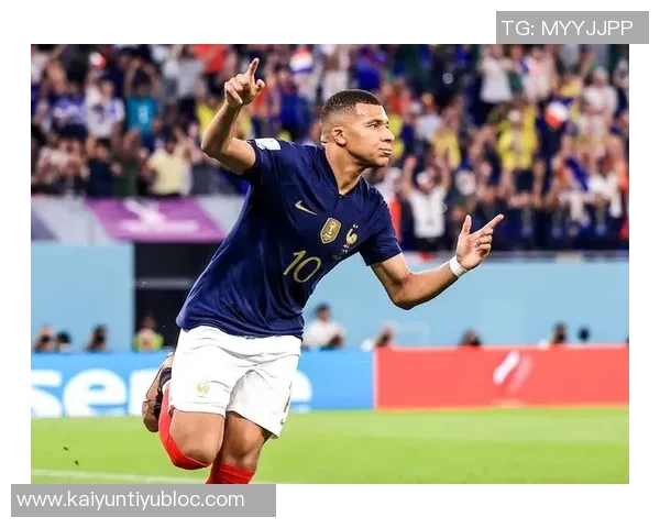 姆巴佩精彩表现双响入账并助攻乌龙错失良机评分8分展现实力